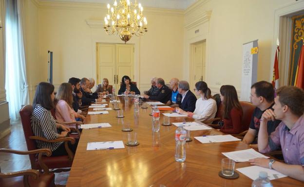 La Junta Local de Seguridad aborda en la Subdelegación el protocolo para la celebración de las fiestas del municipio