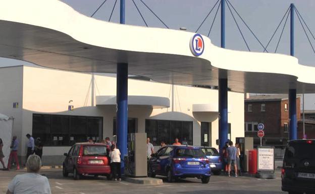 E.Leclerc amplía su plantilla en León con 25 nuevas contrataciones para reforzar los meses de verano