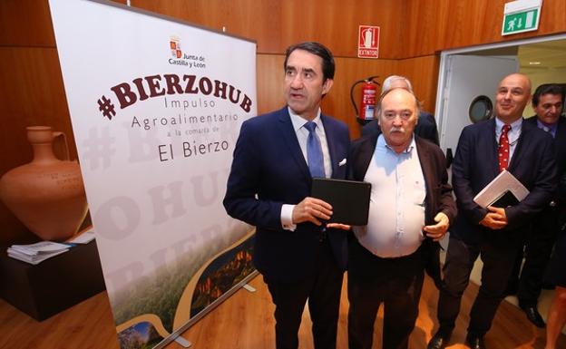 Quiñones defiende la «potencialidad» de las 275.000 hectáreas forestales del Bierzo como uno de los «puntales del futuro» de la comarca