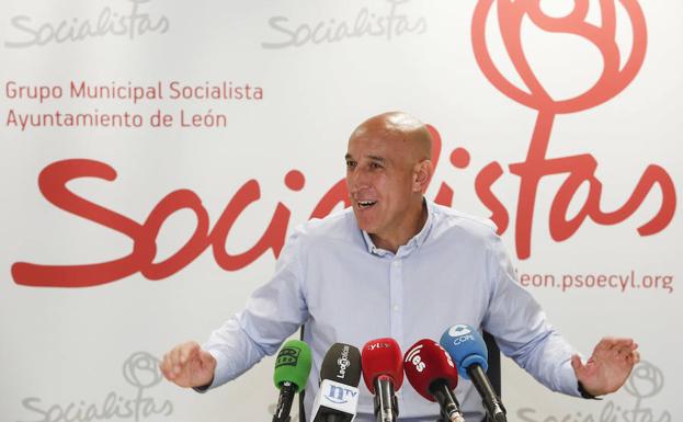 El PSOE le pide a Silván los proyectos que el PP tiene en León ante «la vena reivindicativa» del alcalde