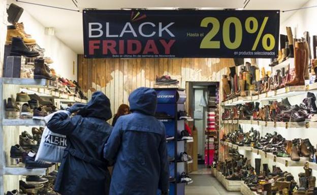 El comercio leonés pide «unanimidad de criterio» en el Black Friday que triplicará las ventas