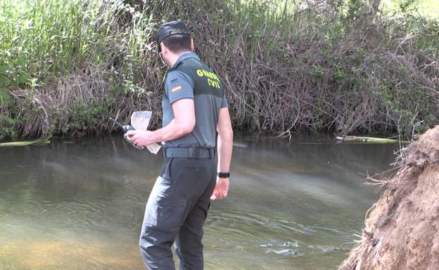 Medios aéreos, acuáticos y terrestes intensifican la búsqueda del desaparecido en Castrillo del Porma