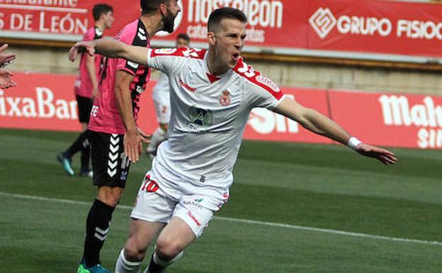 Cinco clubes de Primera y un equipo polaco llaman a la puerta de Señé