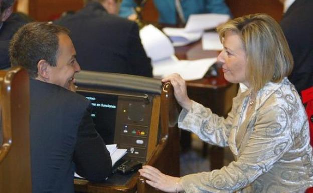 La ministra de Defensa se rodea de sangre leonesa y designa a Amparo Valcarce para su gabinete