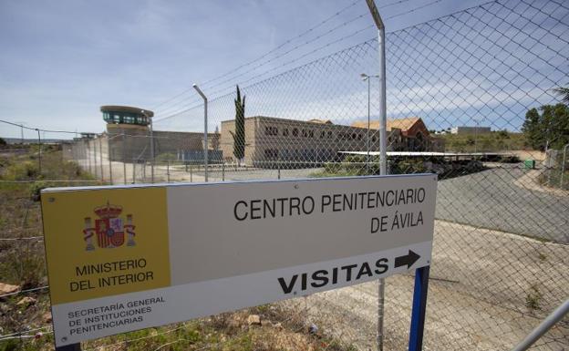 Una prisión en un pueblo fantasma