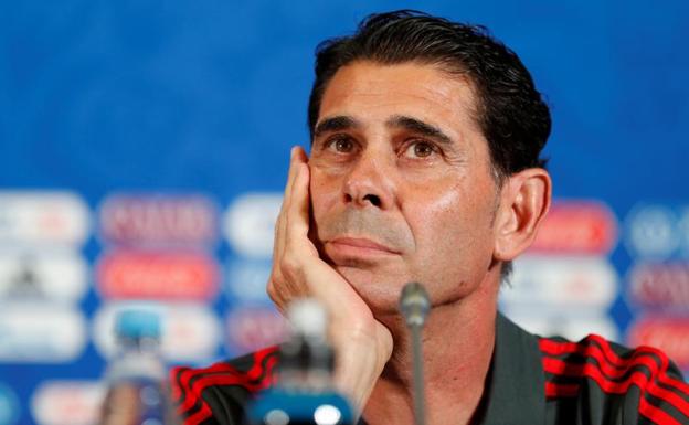 Hierro: «De Gea está entre los tres mejores del mundo y va a jugar»