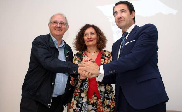 Un proyecto piloto unirá Ponferrada y el Valle del Silencio con autocares turísticos en verano