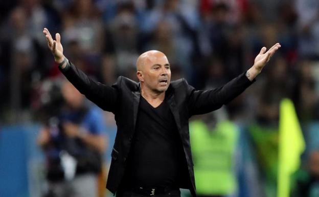 Sampaoli: «Tengo mucho dolor, no he leído el partido como correspondía»