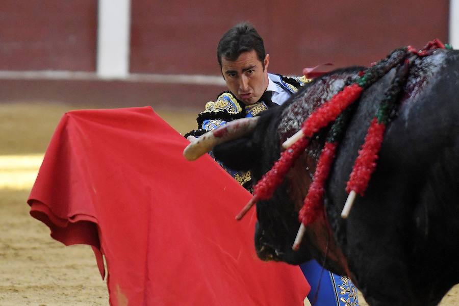 Puerta grande para el Fandi, Padilla y Mendoza en la Feria de León