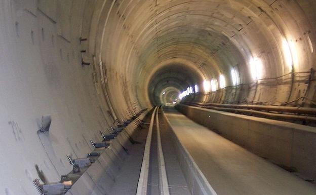Adif da un impulso al AVE entre León y Asturias tras adjudicar contratos por 52,8 millones