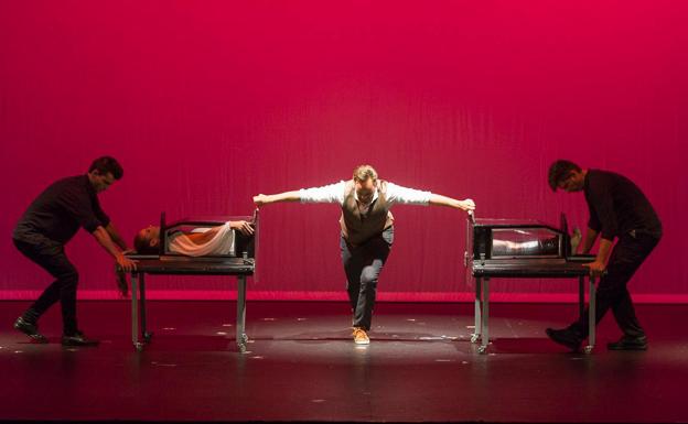 Jorge Blass deja en León una noche mágica