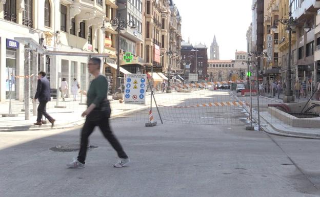 El PSOE critica que las obras de Ordoño II suponen pérdidas de un 40% en los comercios de la zona