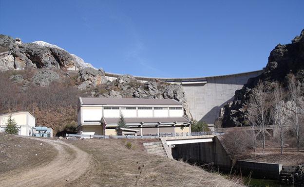 Repsol penetra en León con la compra de la central hidroeléctrica de La Remolina en el pantano de Riaño