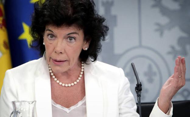 La ministra quiere una asignatura de Religión sin valor académico