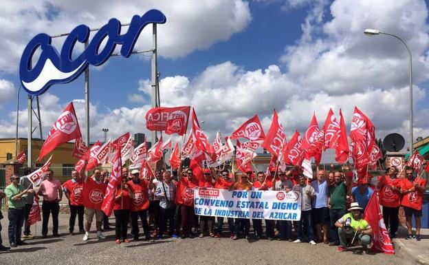 CCOO y UGT reclaman un convenio estatal digno para el sector del azúcar