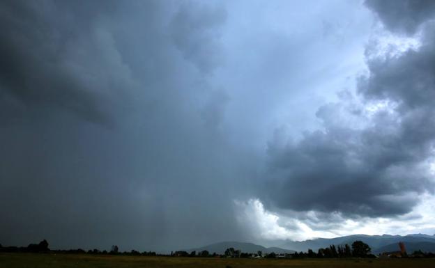 Alerta por lluvias y tormentas este sábado por la tarde en toda la provincia de León