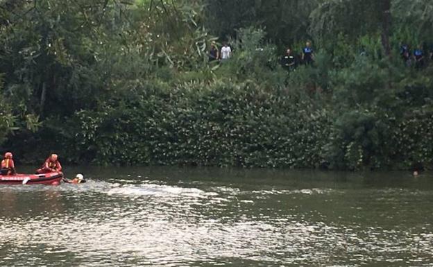 Se tira al río Pisuerga para huir de la Policía en Valladolid