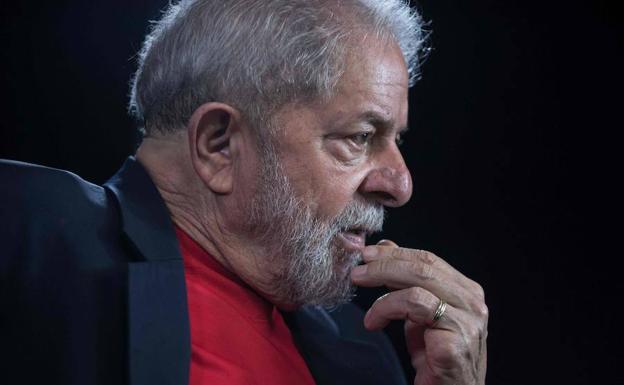 Lula continuará en la cárcel tras un duro embate jurídico