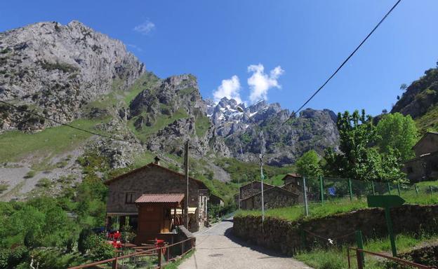 Apagado o fuera de cobertura: el día a día de vecinos y turistas en Caín de Valdeón