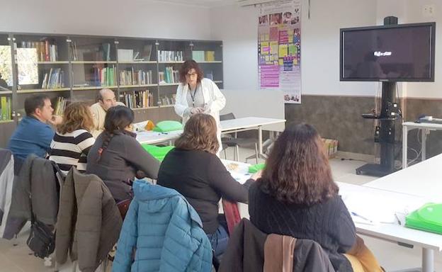 Alzheimer León forma a profesionales del ámbito sanitario para valoraciones neuropsicológicas a personas con deterioro cognitivo