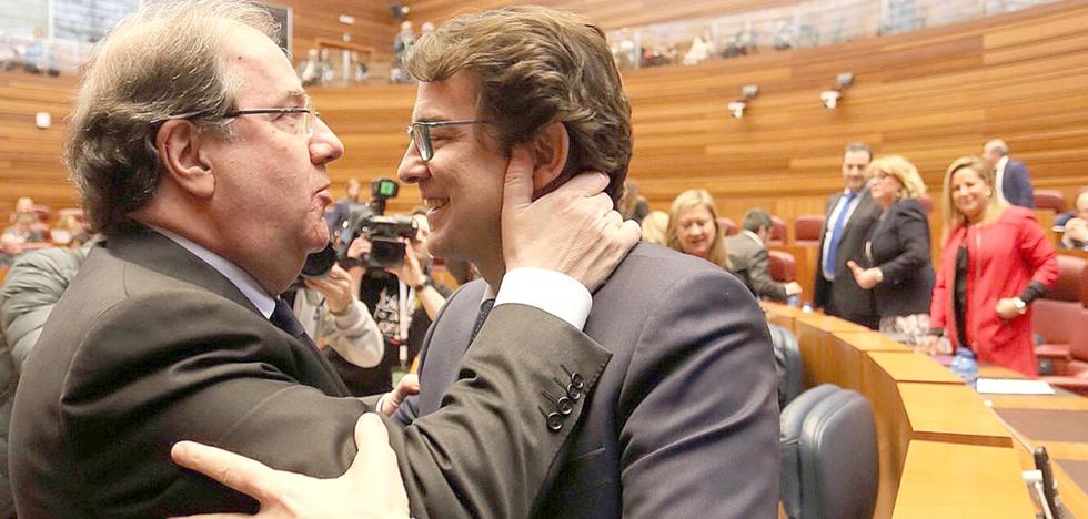 El PP mantiene sus cinco procuradores por León y Cs triplica su representación a costa de PSOE, Podemos y UPL