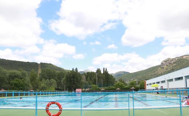 La Robla, en verano, se pone el traje de baño