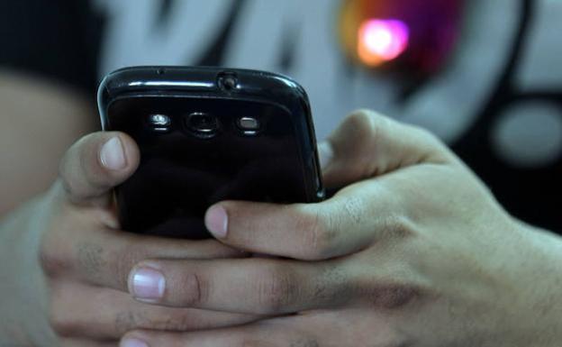 Detenida por estafar a 149 personas, entre ellos leoneses, en una tienda de telefonía de Badajoz