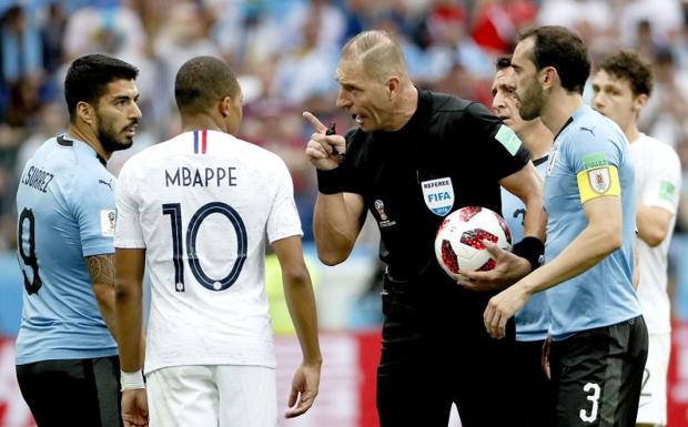 El argentino Pitana pitará la final