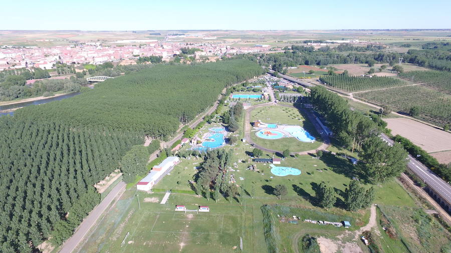 Valencia de Don Juan, mucho más que una piscina