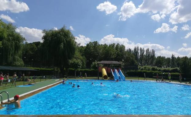 leonoticias.tv | En directo, la piscina de Sahagún