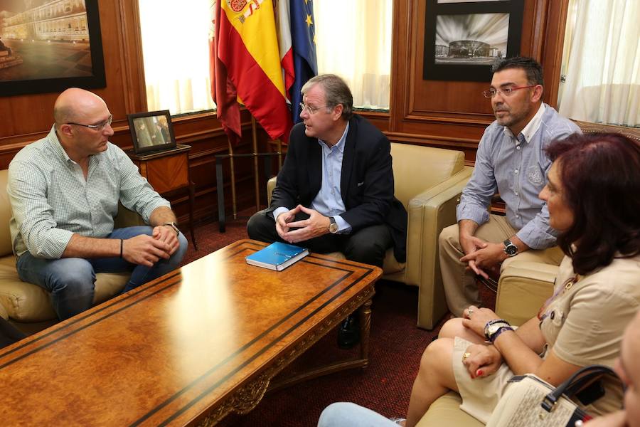 Los hosteleros 'decepcionados' con la Capital Gastronómica esperan ahora que asiente la «base del futuro»