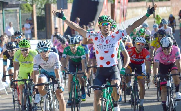 David González da una lección en el sprint de Laguna de Negrillos