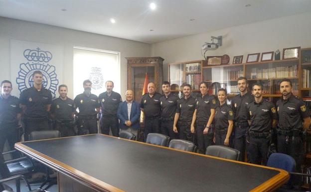 Diez alumnos de la Promoción de Escala Básica realizan las prácticas en la Comisaría de Policía de León