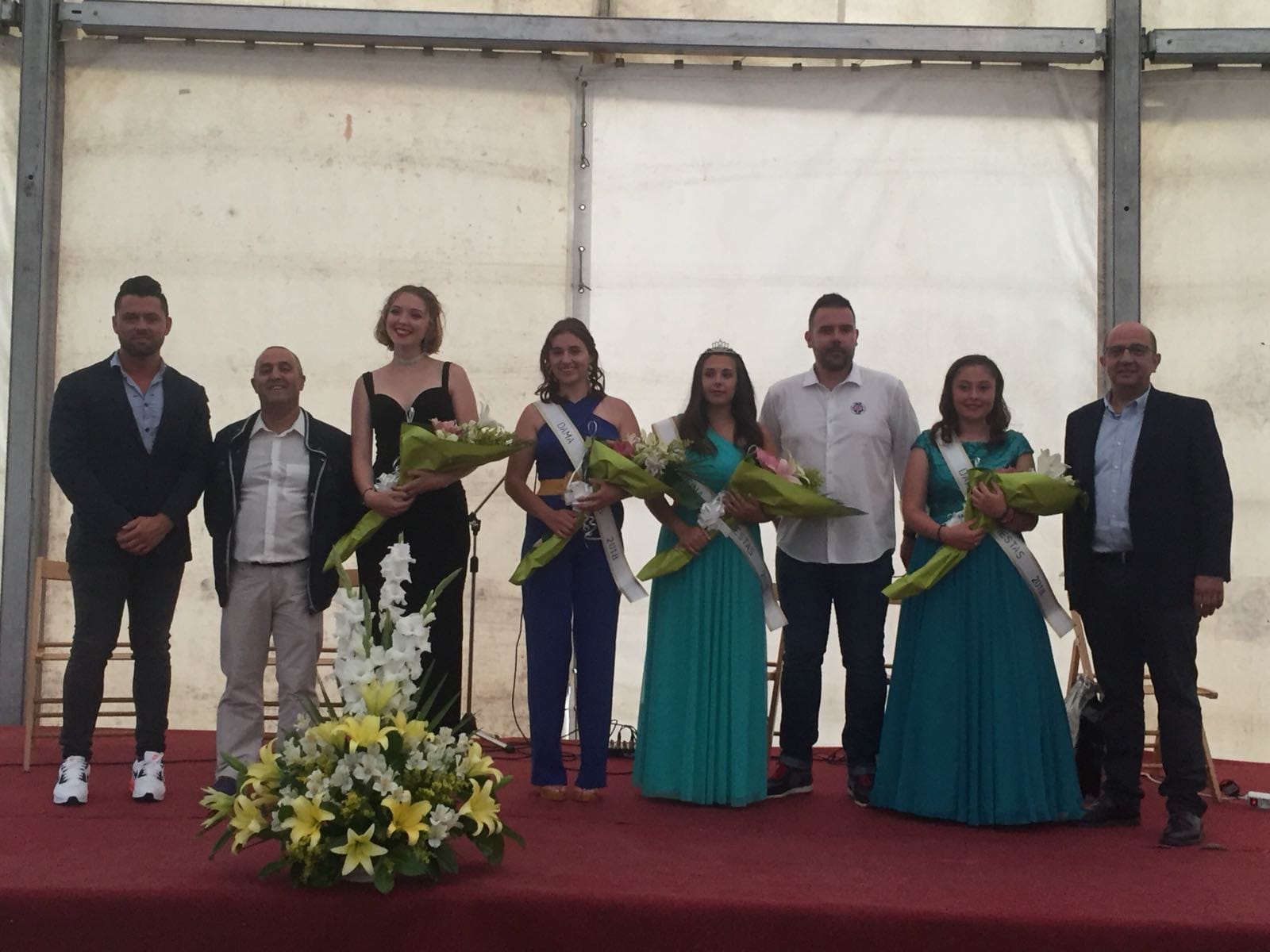 Pola ya está en fiestas