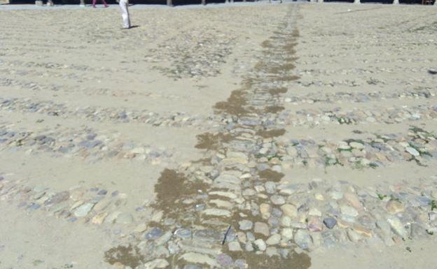 UPL denuncia que el Ayuntamiento 'se está lavando las manos' con el actual estado de la Plaza del Grano