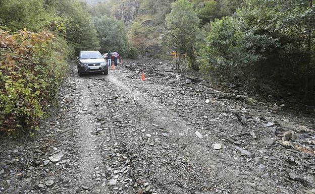 La belleza de la localidad de Peñalba de Santiago se hace invisible