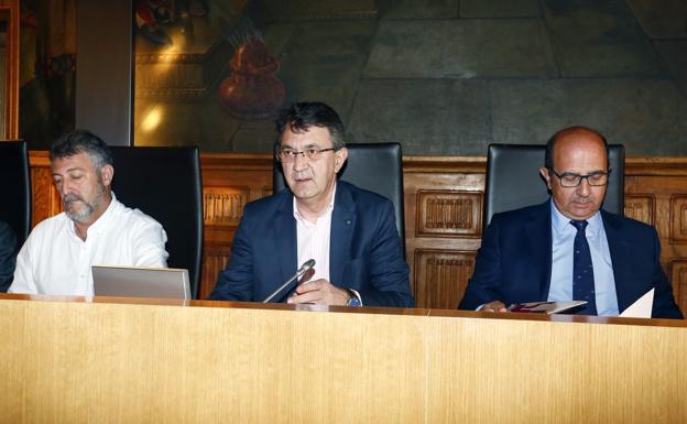 Ulibarri a los periodistas de sus medios: pon en el punto de mira a 'Juanito Valderrama'