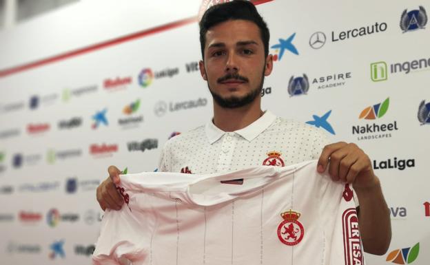 Bernal apuesta por una Cultural de fútbol «atrevido y vertical»