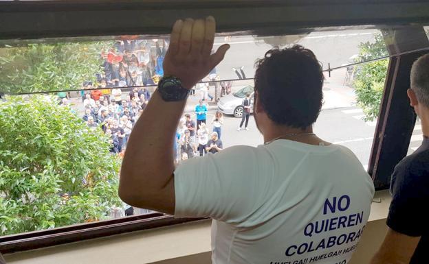 Los trabajadores de Vestas ponen fin a su encierro como un «buen gesto» para negociar con la empresa