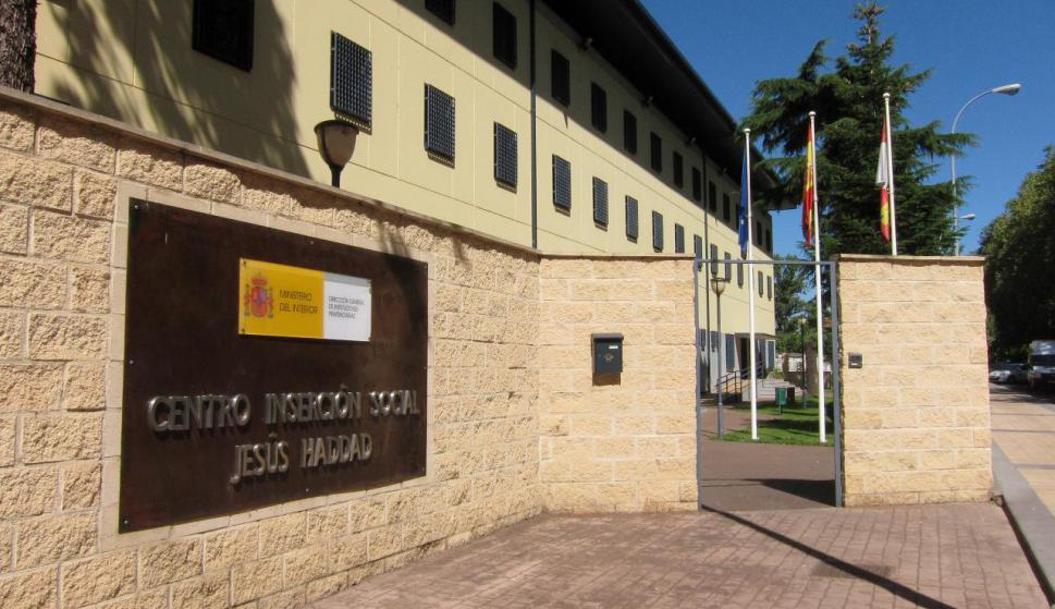 El preso huido desde el lunes podría encontrarse ya fuera de la provincia, según el subdelegado