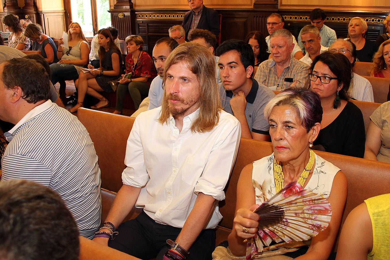 La moción no prospera