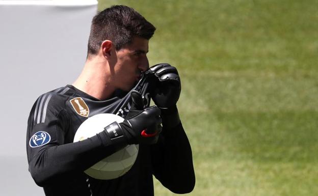 Courtois: «Soy del Madrid por Casillas»