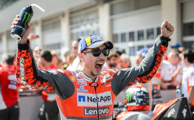 Lorenzo sigue agrandando su leyenda