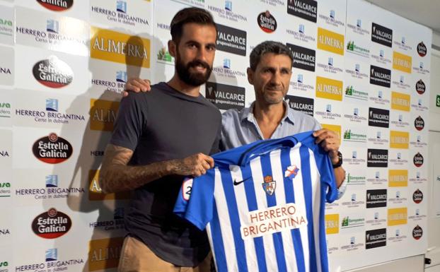 Fran Carnicer cree que la Ponferradina «se merece un año de alegría»