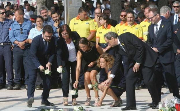 Encontronazo entre Torra y Albiol en el homenaje de Cambrils