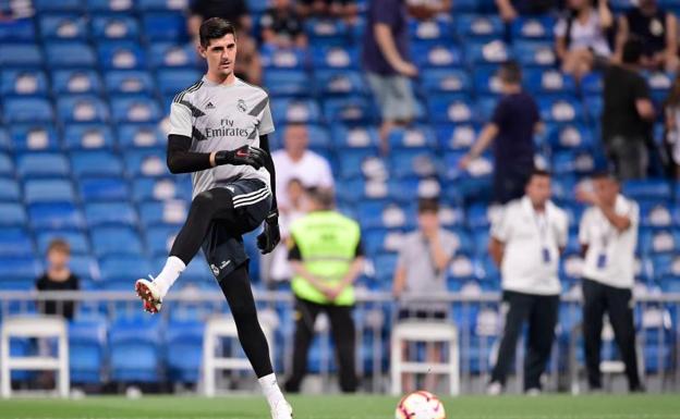 Keylor mantiene la titularidad y Courtois lo ve en el banquillo