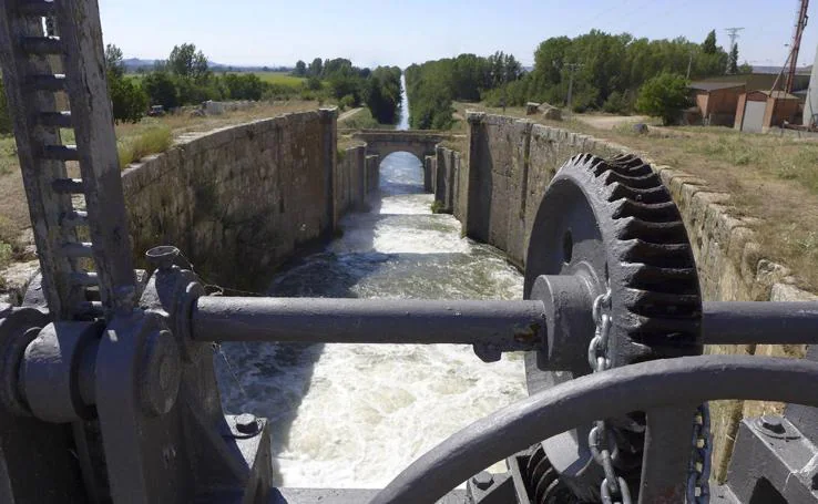 El Canal de Castilla: una impresionante obra hidraúlica del siglo XVIII casi olvidada