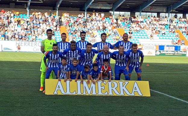 La Ponferradina de Bolo arranca con buen pie y gran fútbol