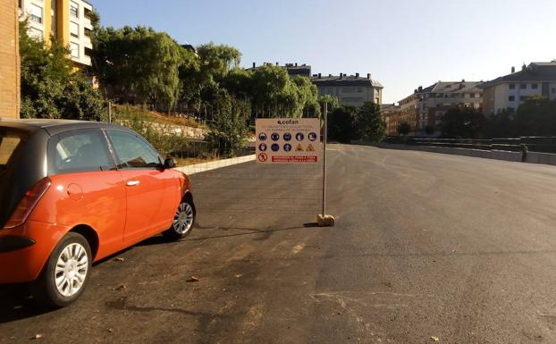 El aparcamiento de la zona alta de Ponferrada se pondrá en servicio en las fiestas de la Encina