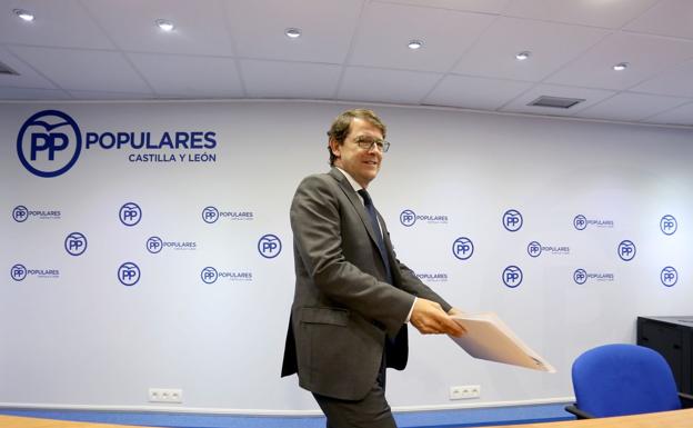Mañueco defiende que han dado explicaciones sobre la Operación Enredadera y apela a la prudencia